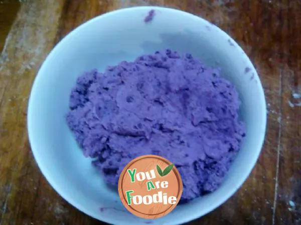 Purple potato cake
