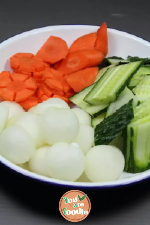 Soup -- stewed spareribs with litchi preserved eggs