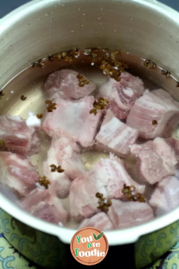 Soup -- stewed spareribs with litchi preserved eggs