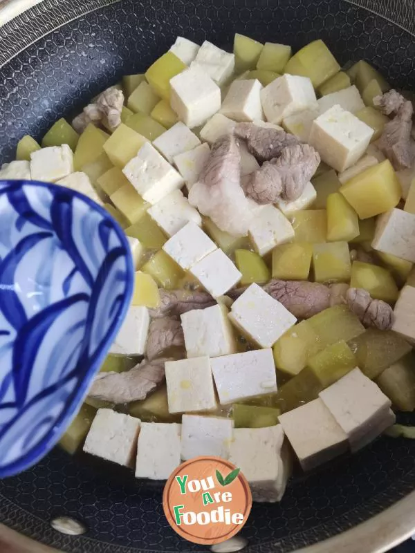 Braised Tofu with Potatoes