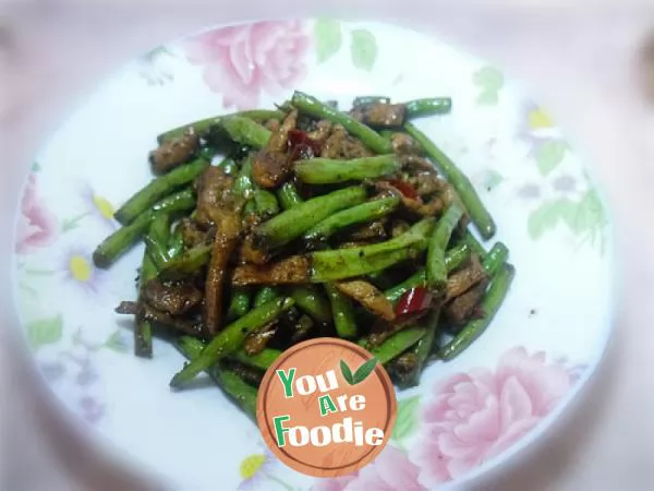 Fried shredded pork with long beans