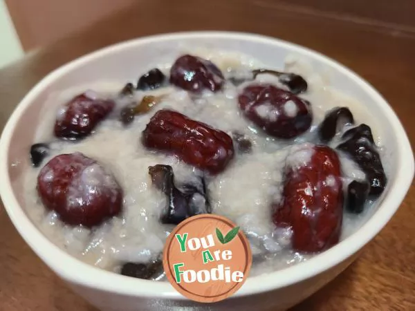 Black Fungus and Red Date Congee