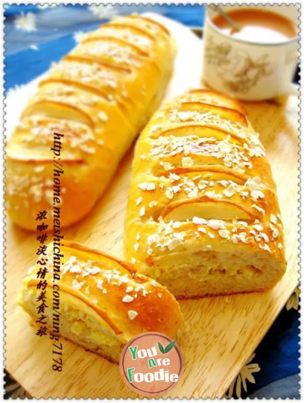 Cheese-apple-bread