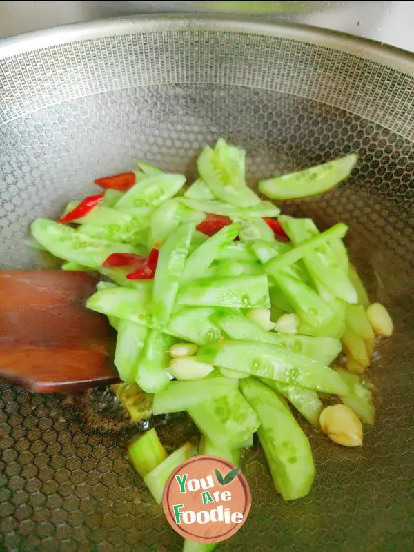 Stir fried cucumber with crab sausage