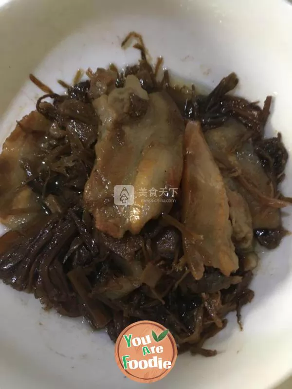 Steamed streaky pork with dried plum