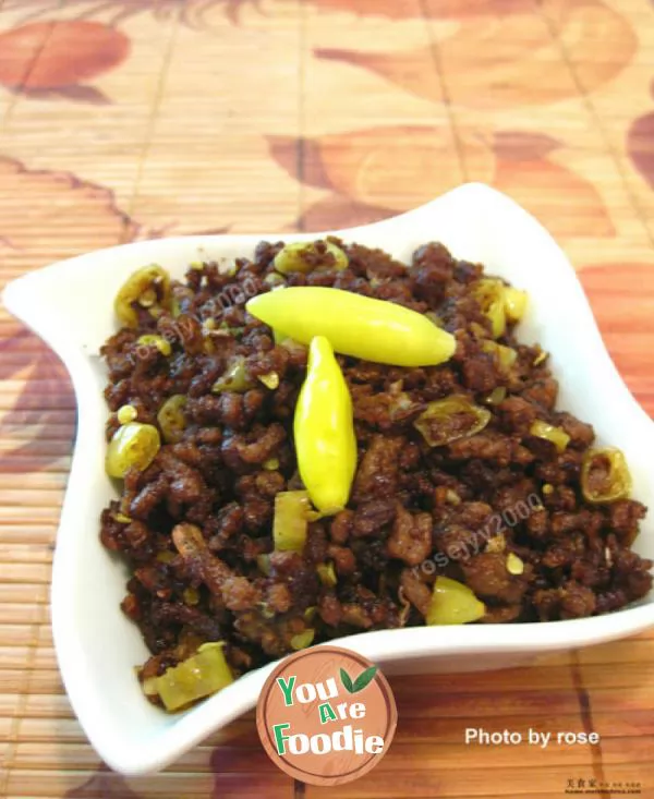 Minced-beef-with-pickled-pepper