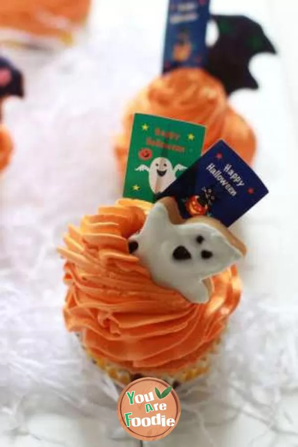 [tomato recipe] Halloween crazy party series - Halloween candy cupcakes