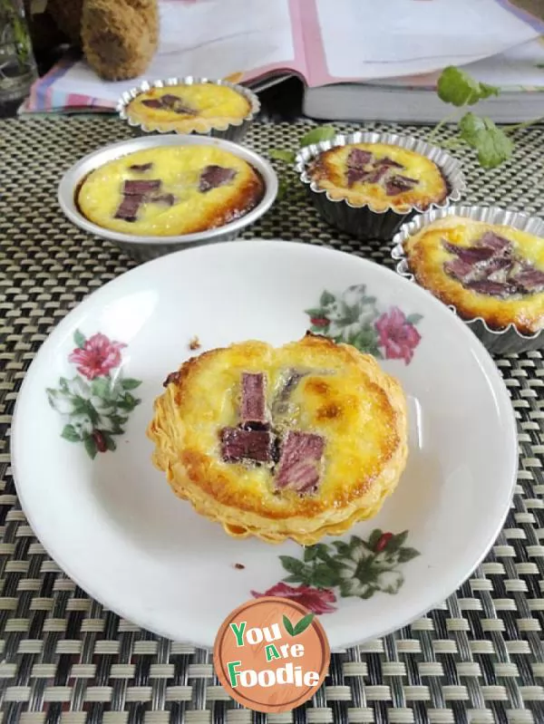 There is no cream to make a delicious egg tart -- purple potato egg tart