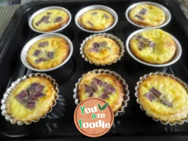 There is no cream to make a delicious egg tart -- purple potato egg tart