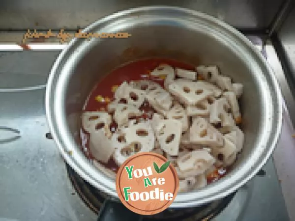 Lotus root in tomato sauce