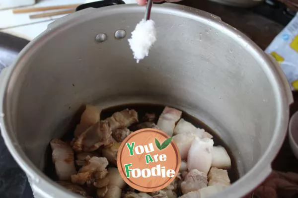 Braised pork (pressure cooker version)