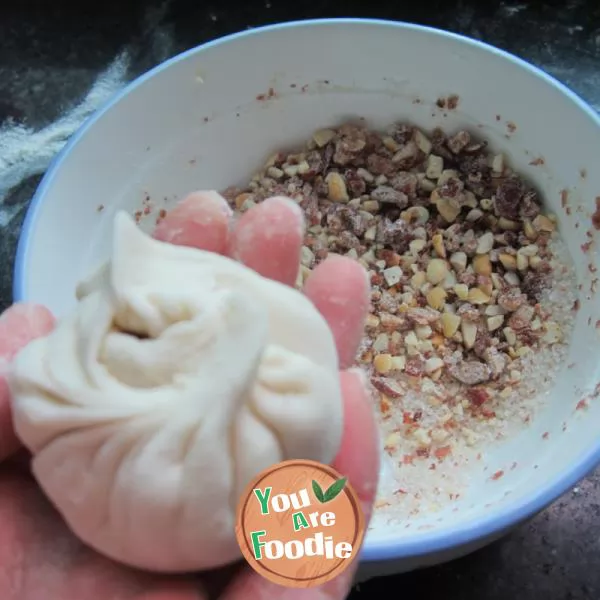 Peanut sugar bun