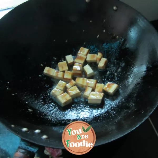 Fish flavored meatballs and diced tofu