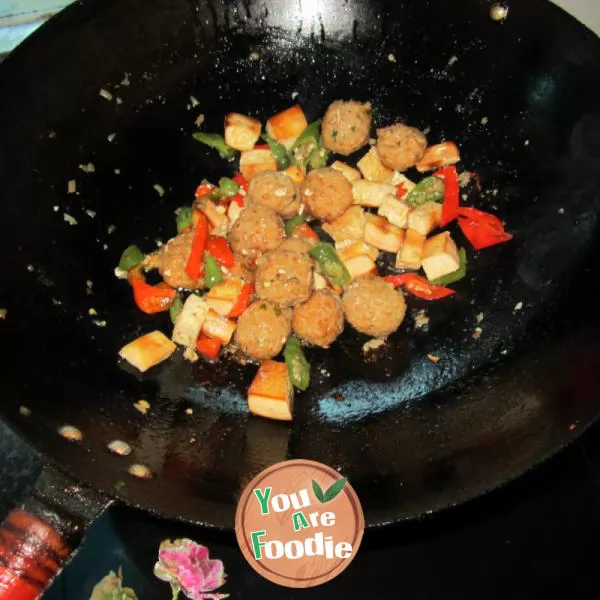 Fish flavored meatballs and diced tofu