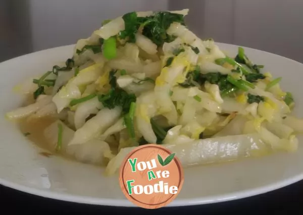 Chinese cabbage with garlic and coriander