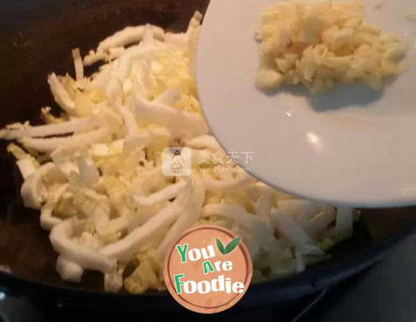 Chinese cabbage with garlic and coriander