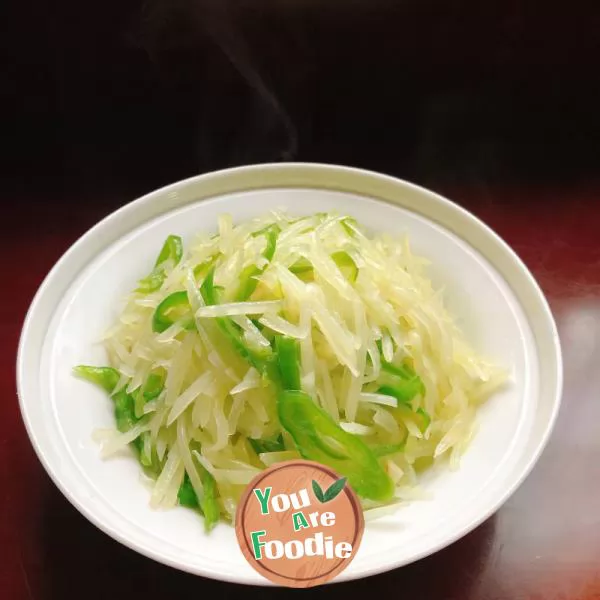 Shredded potato with green pepper