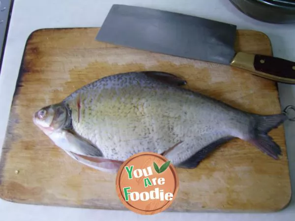 Braised fish with peacock and pepper