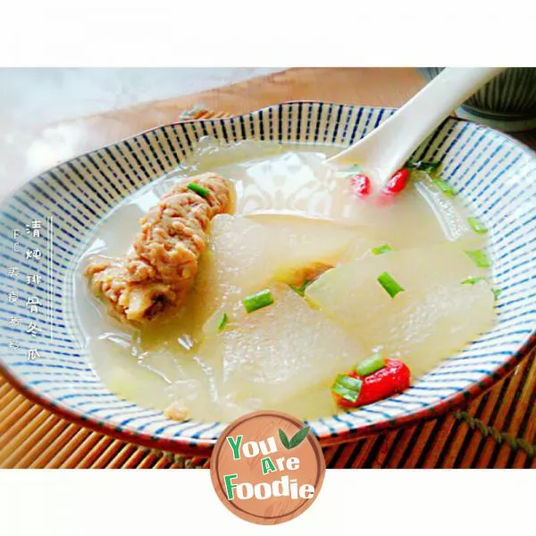 Stewed spare ribs and white gourd