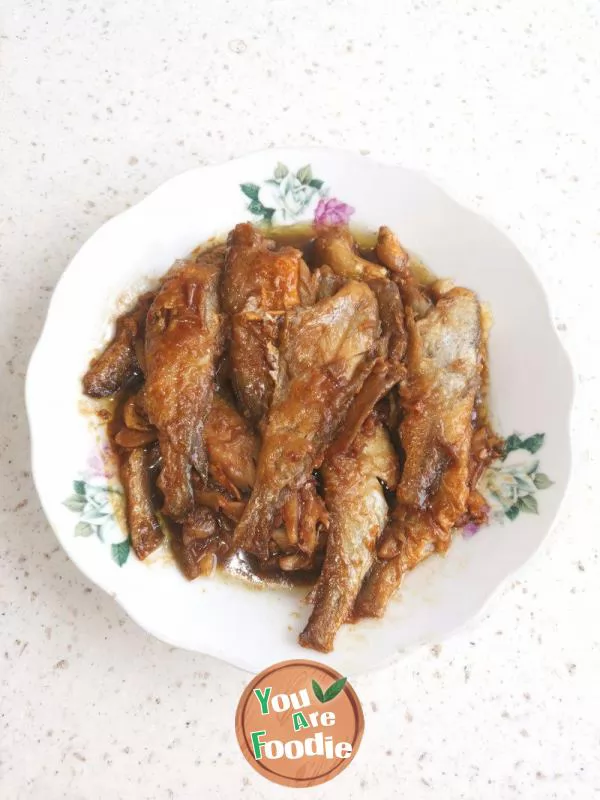 Braised crucian carp