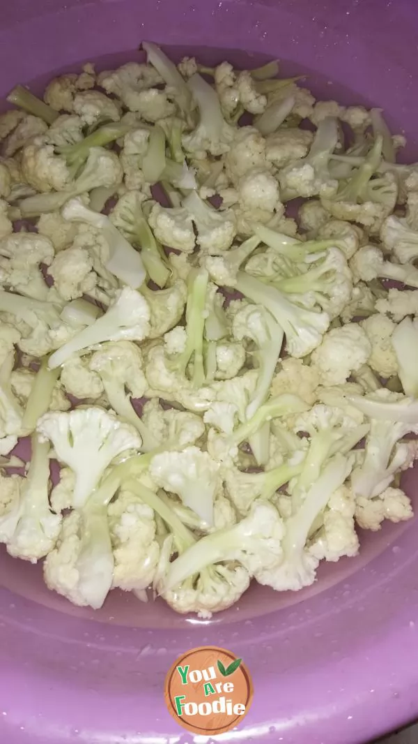 Stir fried pork with cauliflower