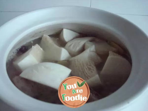 Awei mushroom bone soup