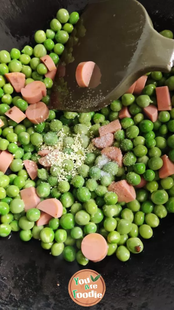 Stir fried ham sausage with green beans