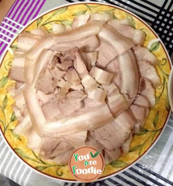 Sliced Boiled Pork with Garlic Sauce