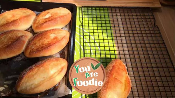 Butter, sugar and bread are fragrant and crisp after one bite. It is highly recommended.