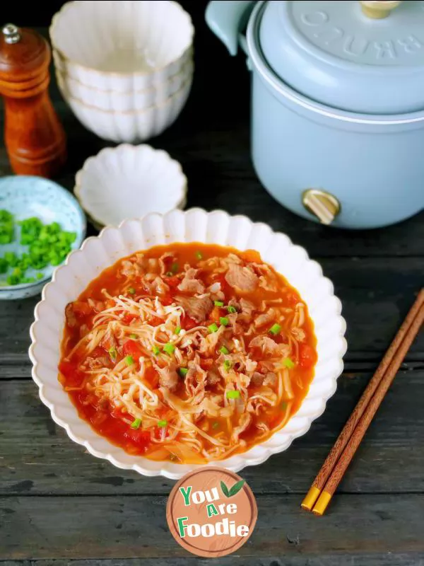 Tomato beef rolls in thick soup