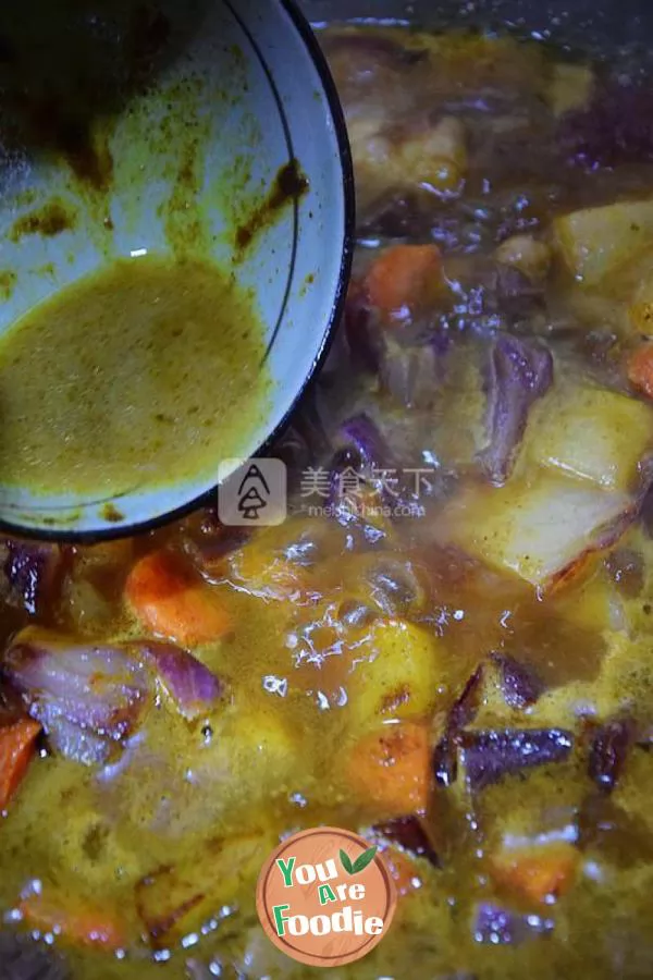 Warm this winter with curry [curry beef]