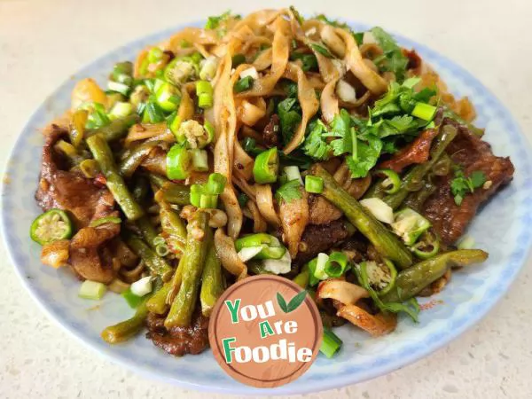 Braised noodles with beans