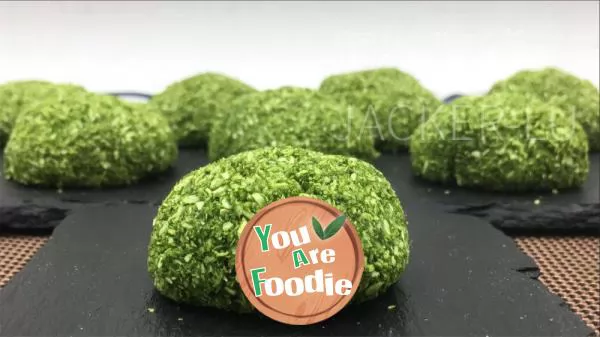 Matcha coconut milk balls, with a rich aroma of matcha and a sweet taste of coconut, and a smooth texture of milk balls, give matcha enthusiasts a new try.