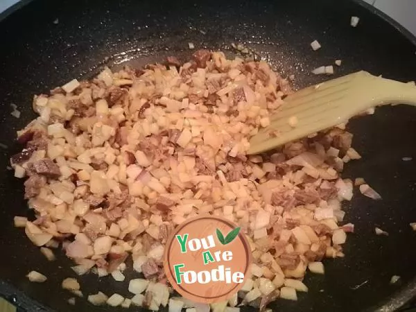 Braised wheat with beef and radish