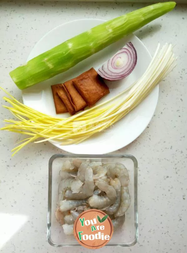 Shrimp with green bamboo shoots