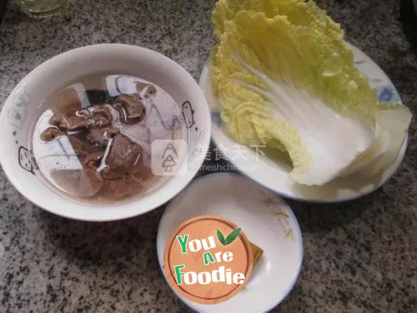 Boiled cabbage with beef