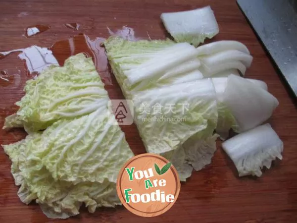 Boiled cabbage with beef