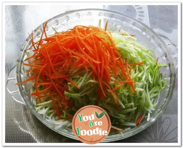 Appetizer --- cold mixed green vegetable head