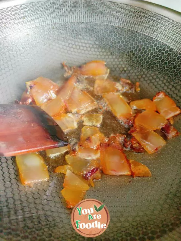 Fried dried bamboo shoots with bacon