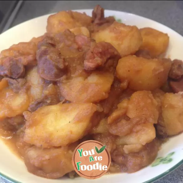 Stewed potato with chicken gizzard