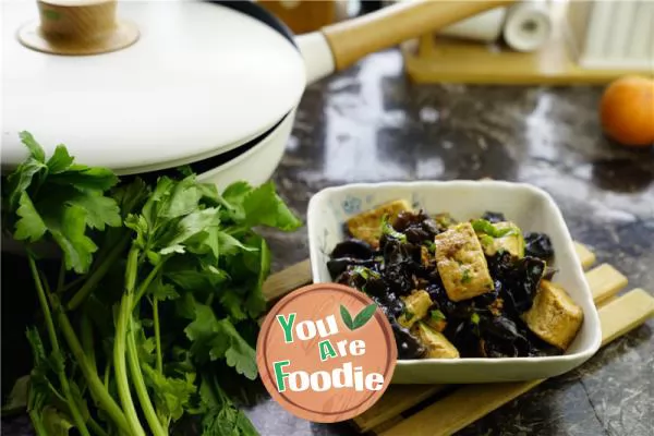 Braised Tofu with agaric