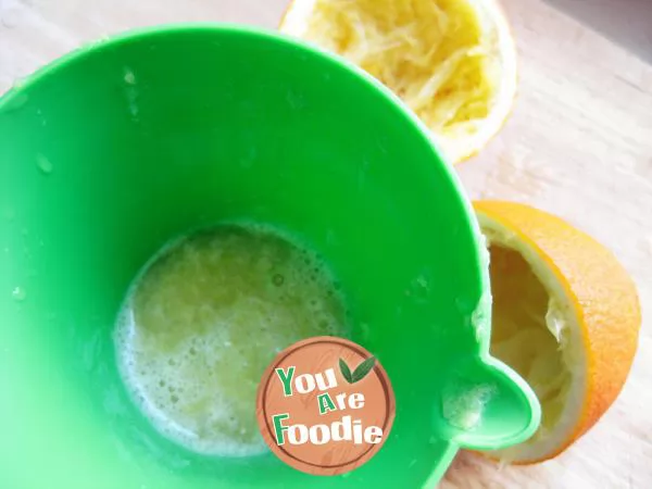 Warm and delicious kumquat Apple Tea