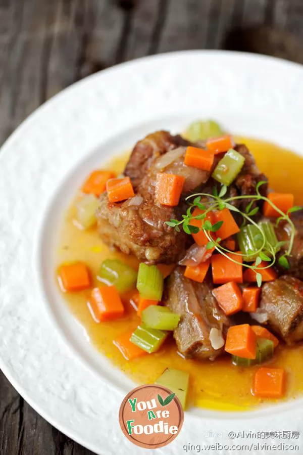 Braised-oxtail