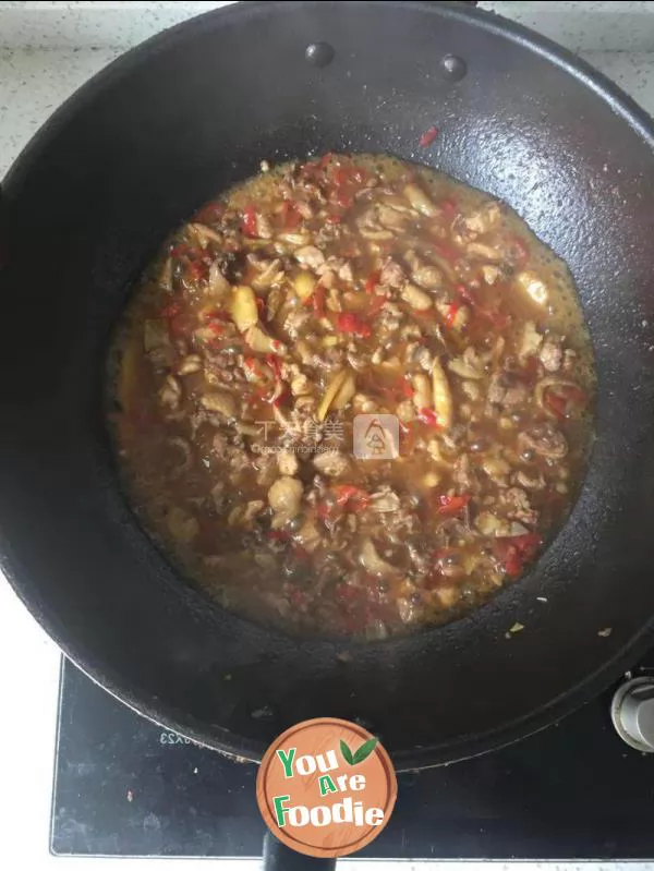 Fried chicken with red pepper