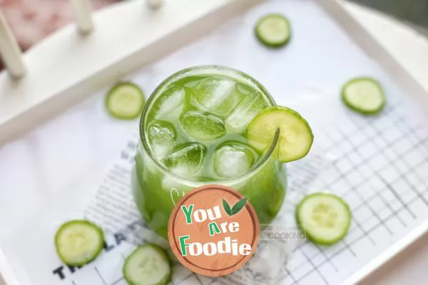 Cucumber pear juice