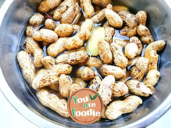 Boiled peanuts