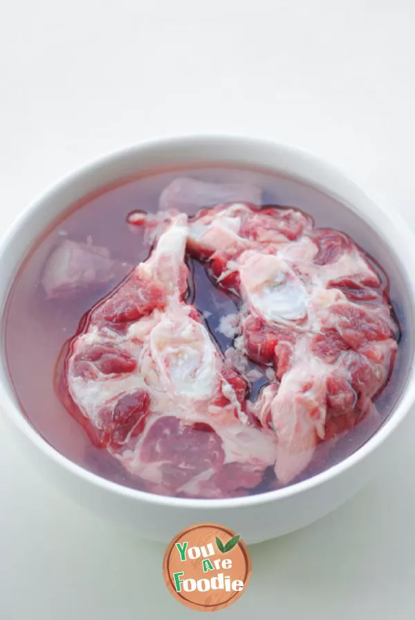 [oxtail mushroom soup in casserole] - tonifying blood, tonifying kidney, strengthening tendons and bones