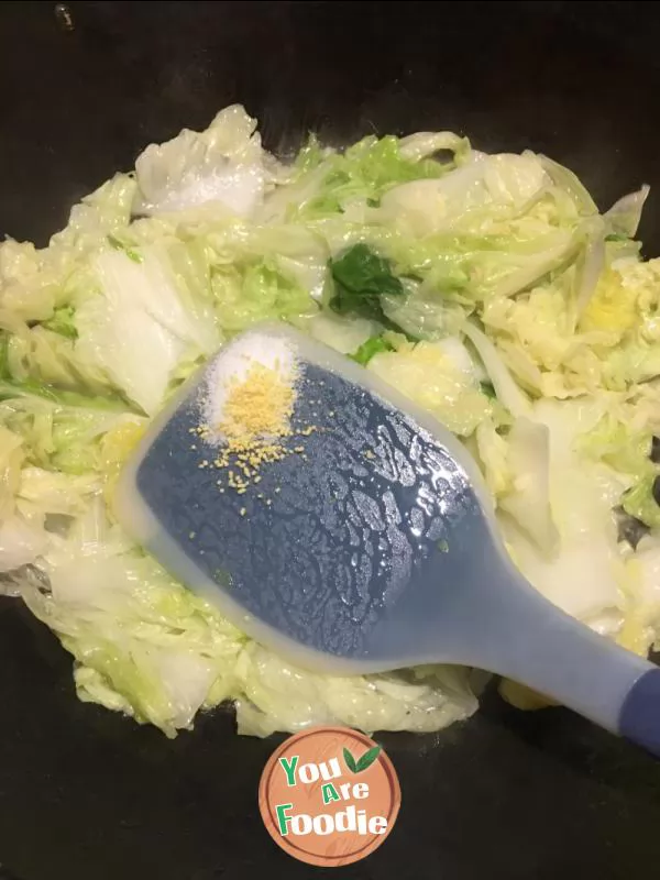 Stir fried cabbage in water