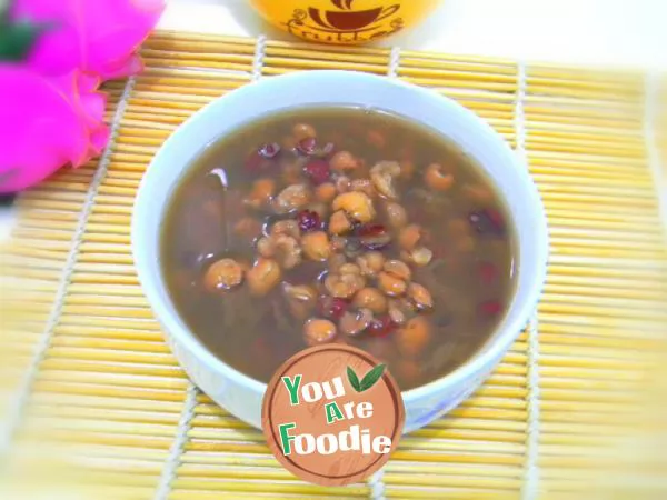 Adlay,-red-bean-and-jujube-porridge