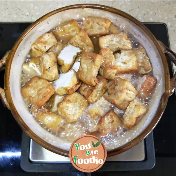 Stewed tofu with Flammulina velutipes